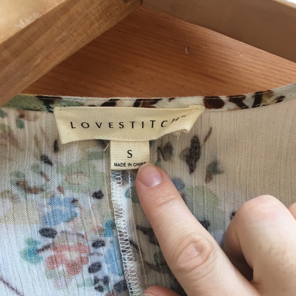 Bell sleeve floral drape blouse - Picture 5 of 5